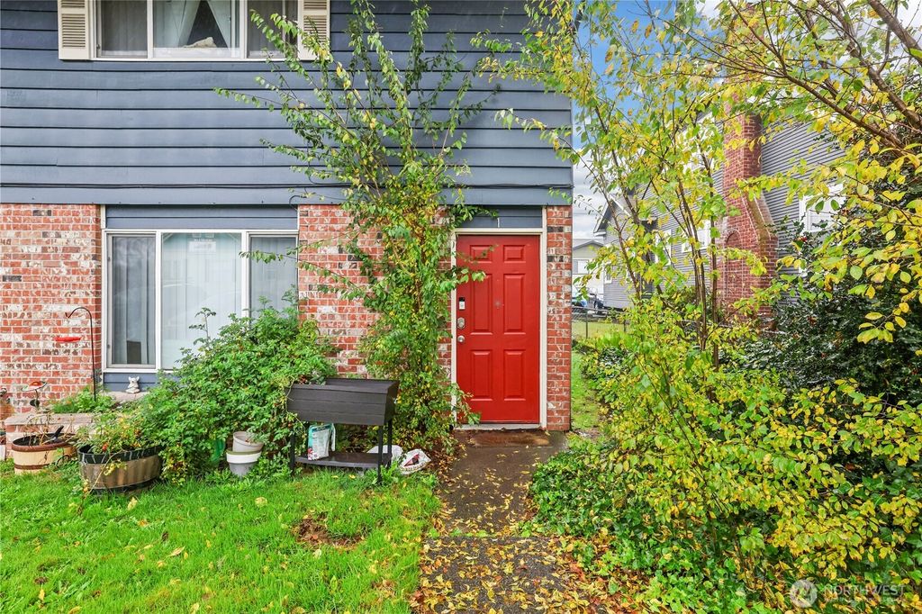 Photo of 101 E Gilman Avenue, Arlington, WA 98223 (MLS # 2455719)