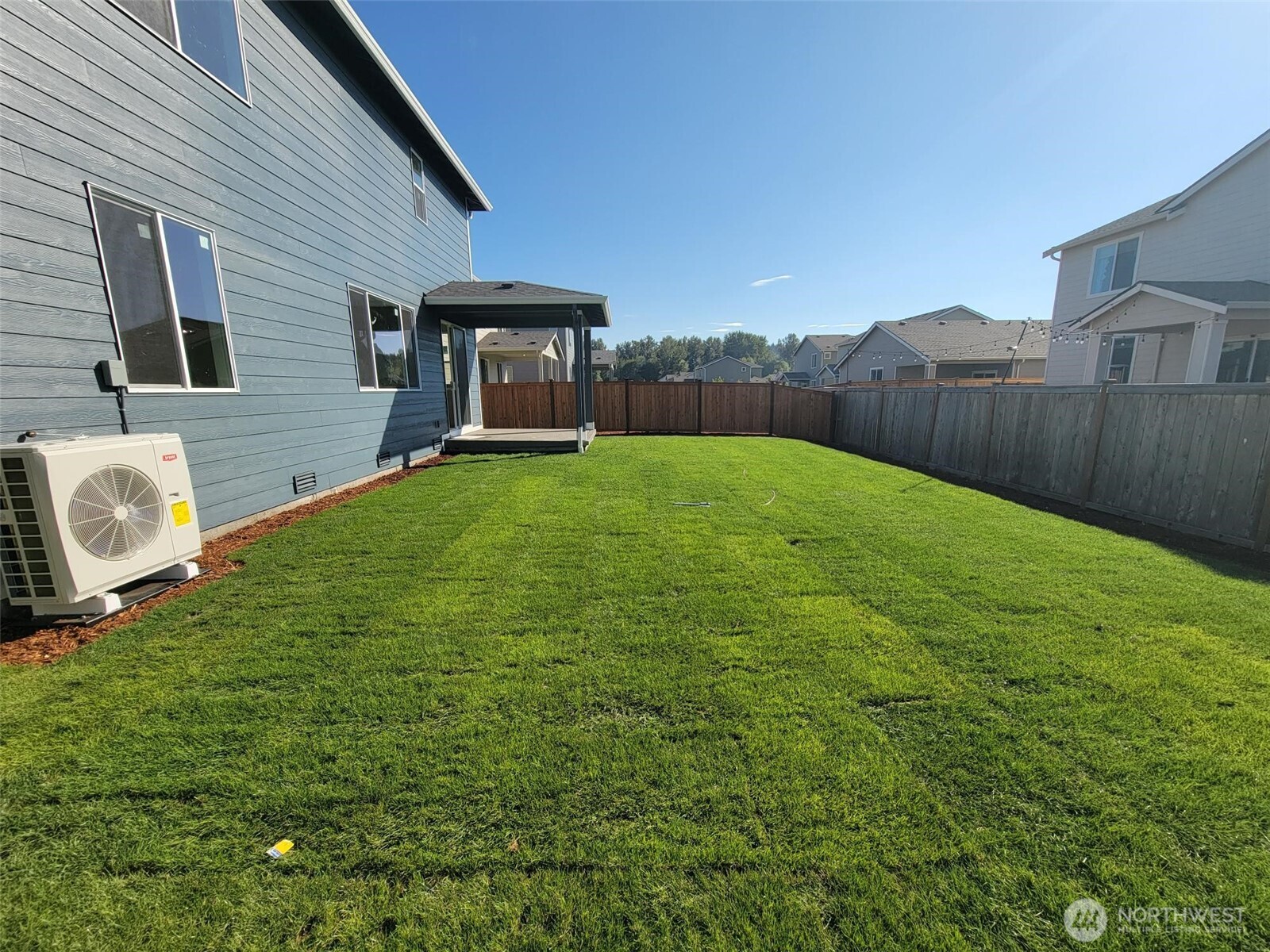 821 Smith Street 32