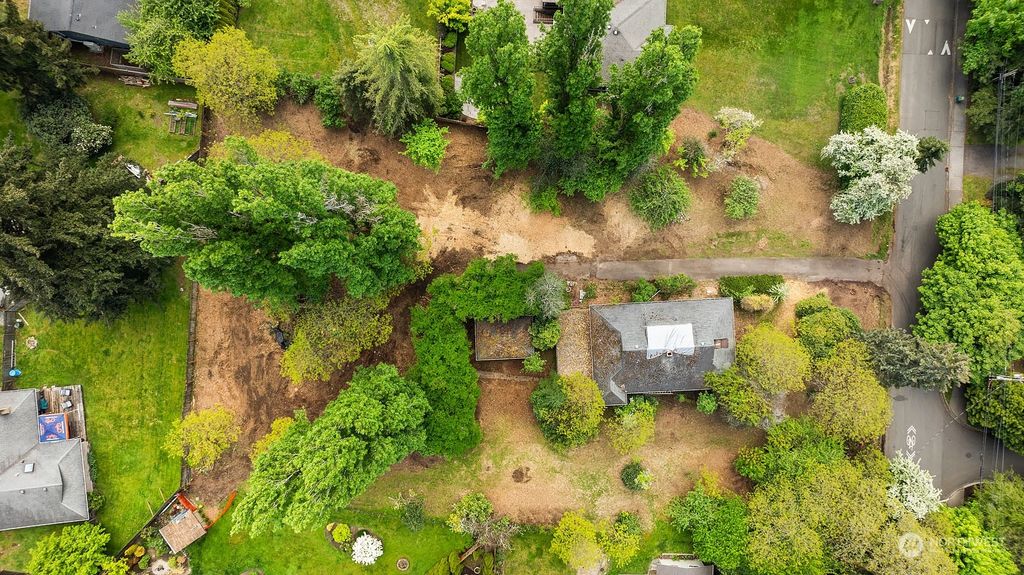 Photo of 9206 128th Avenue NE, Kirkland, WA 98033 (MLS # 2234397)