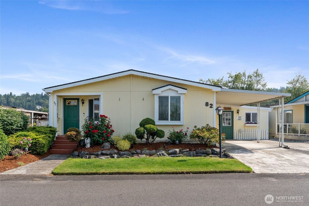 Photo of 836 Harman Way S #82, Orting, WA 98360 (MLS # 2488392)