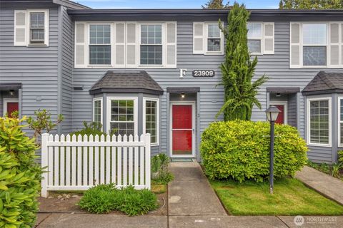 Photo of 23909 56th Court S #F3, Kent, WA 98032 (MLS # 2511996)
