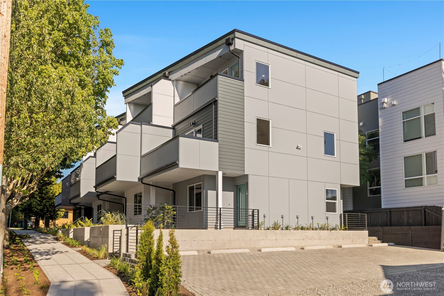 105 NW 39th Street