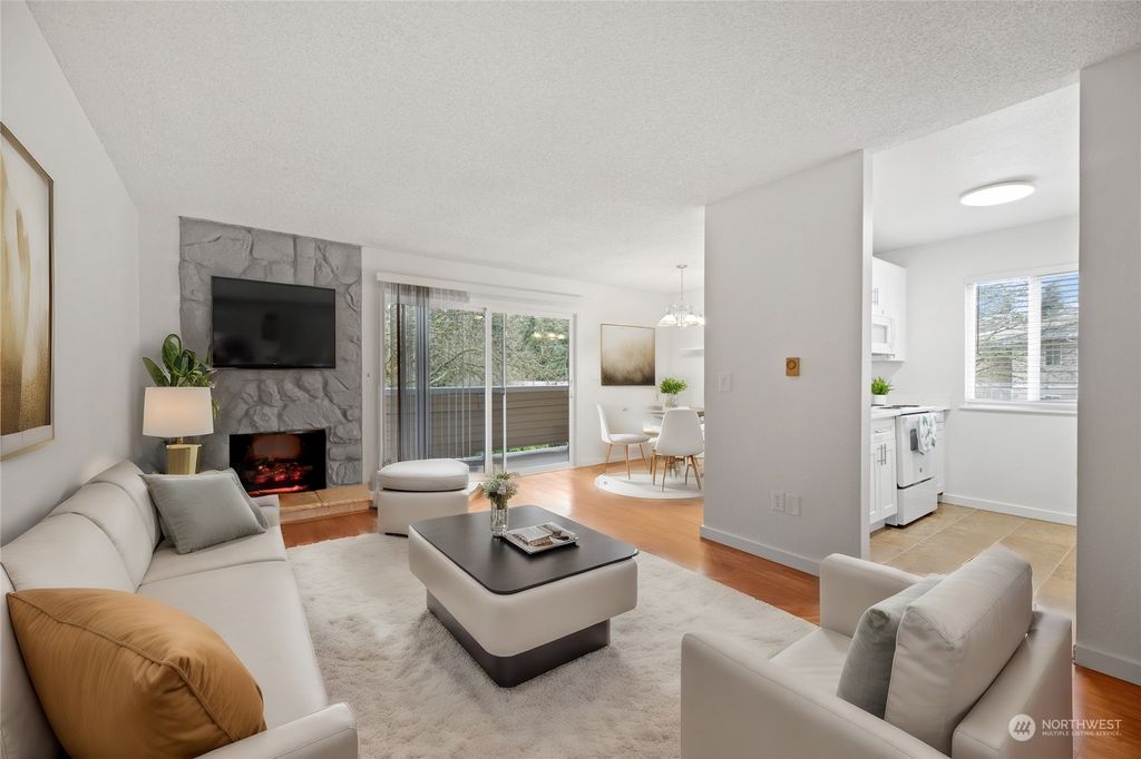 Photo of 12513 NE 130th Way #C-201, Kirkland, WA 98034 (MLS # 2205403)