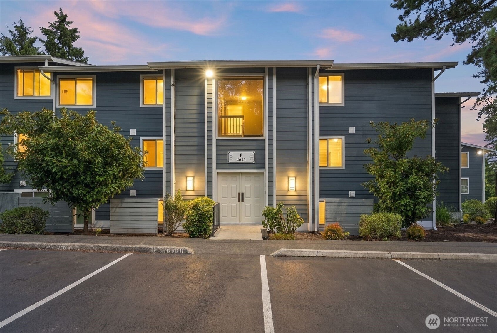 4641 W Lake Sammamish Parkway SE F305