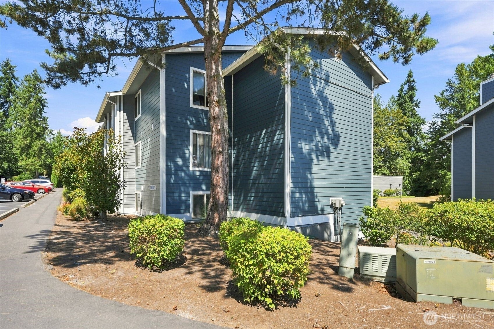 4641 W Lake Sammamish Parkway SE F305