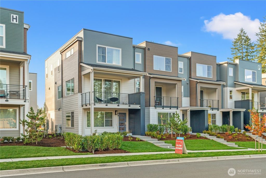 Photo of 3915 198th Street SE #F4, Bothell, WA 98012 (MLS # 2496167)