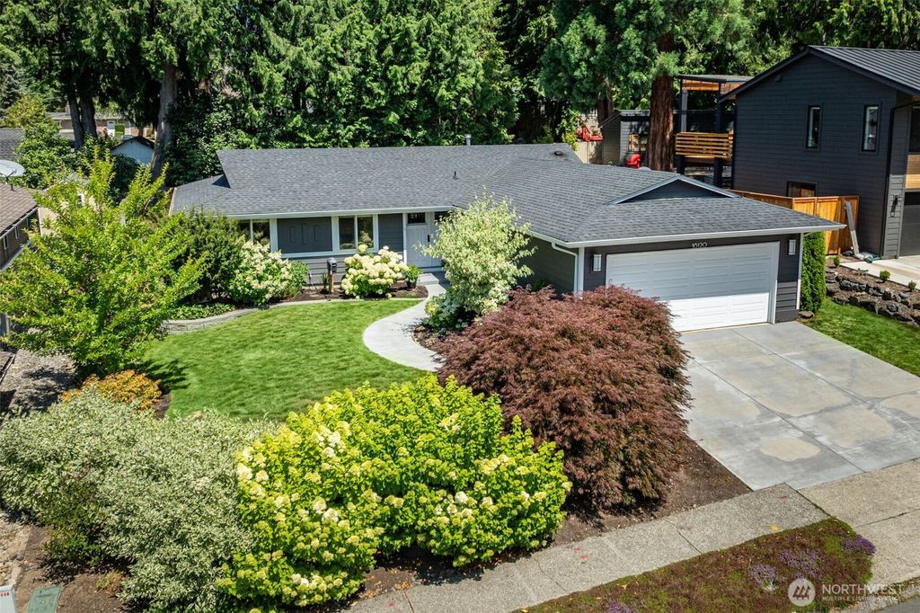 Photo of 16120 NE 98th Street, Redmond, WA 98052 (MLS # 2408286)