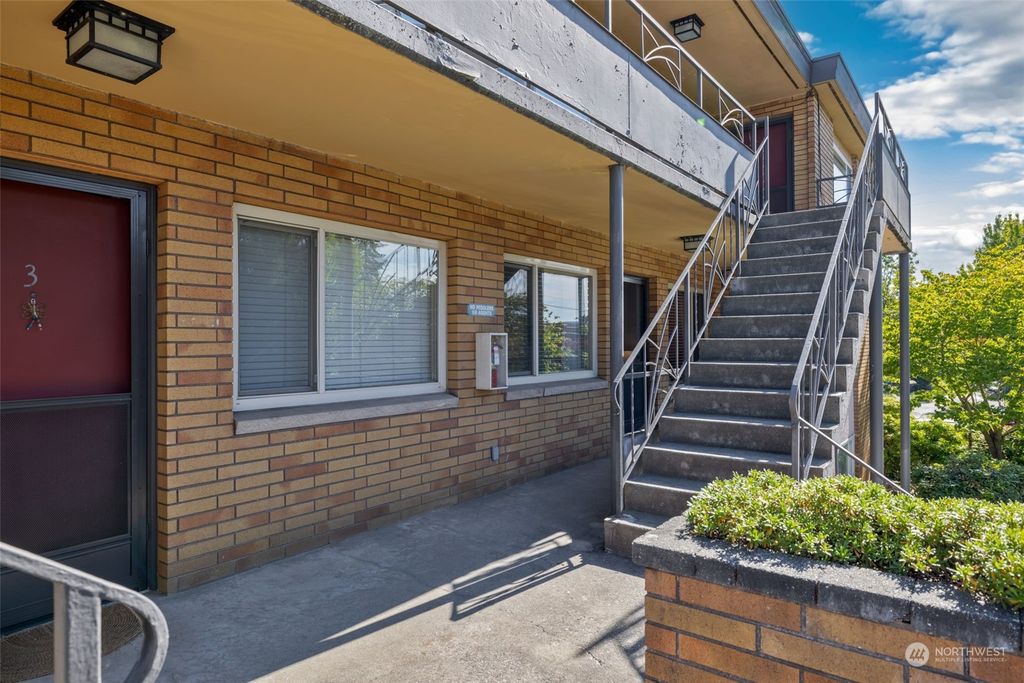 Photo of 4451 Woodland Park Avenue N #4, Seattle, WA 98103 (MLS # 2248797)
