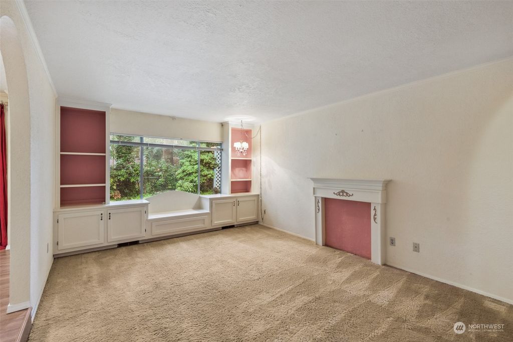 Photo of 16541 190th Avenue NE, Woodinville, WA 98072 (MLS # 2167163)