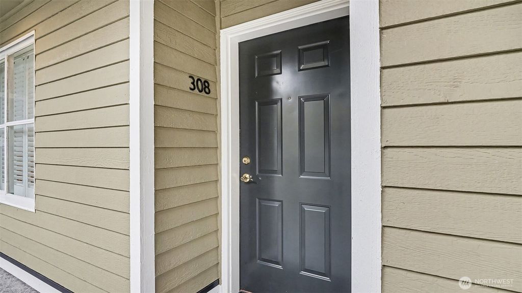 Photo of 3420 Burke AVE N #C-308, Seattle, WA 98103 (MLS # 2517785)
