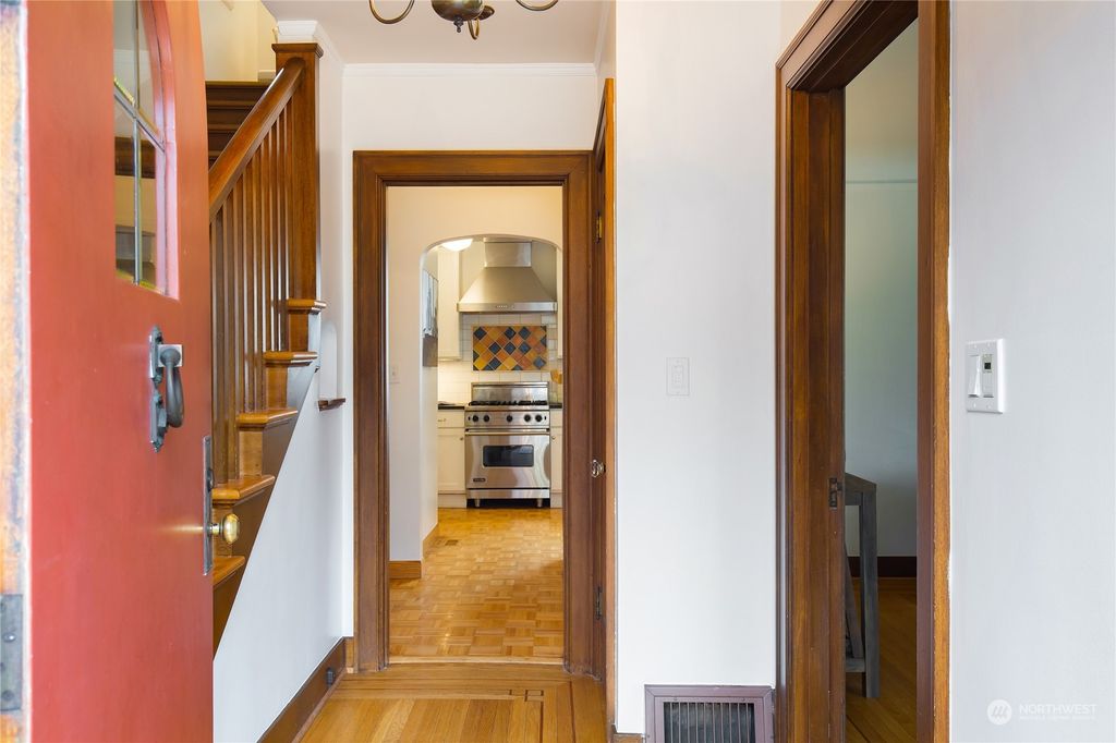 Photo of 1116 4th Avenue N, Seattle, WA 98109 (MLS # 2322599)
