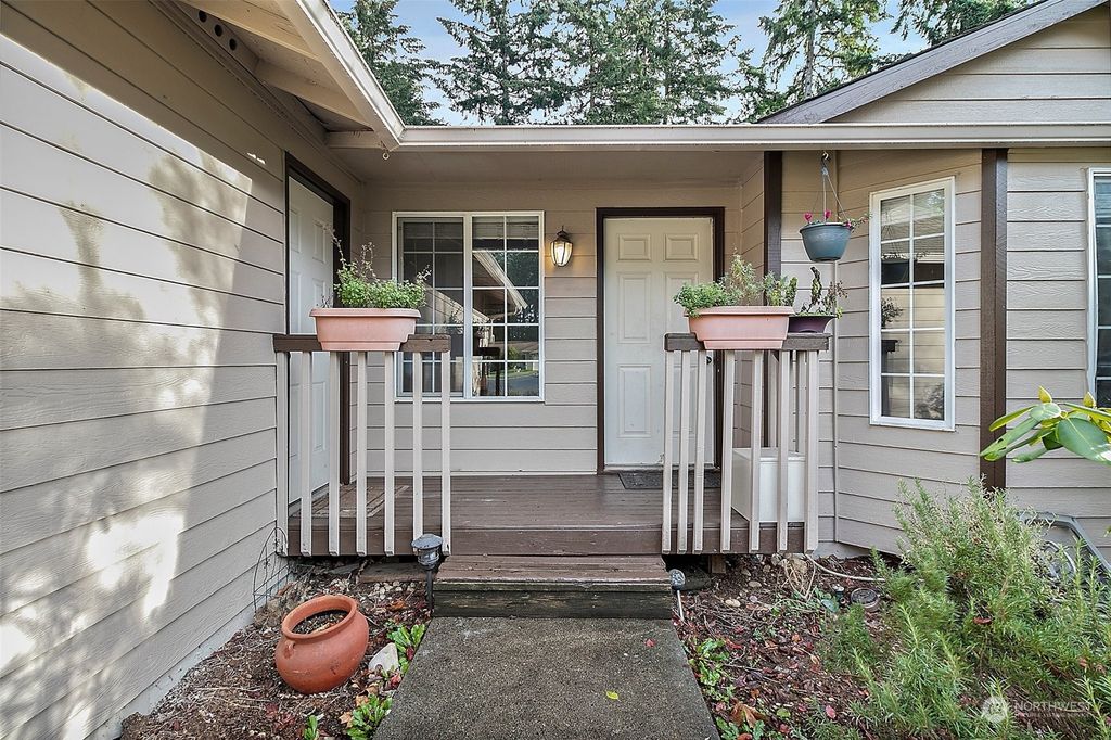 Photo of 25904 192nd Avenue SE, Covington, WA 98042 (MLS # 2308312)
