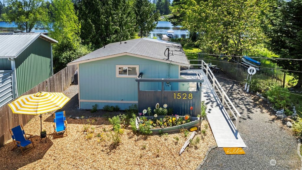 Photo of 1528 154th Street NW, Marysville, WA 98271 (MLS # 2068661)