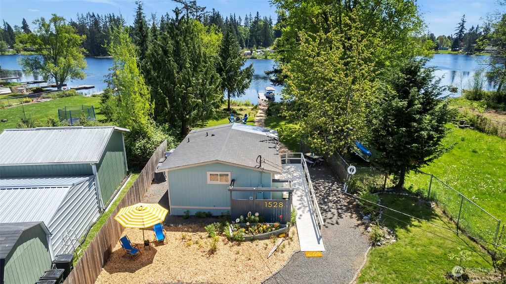 Photo of 1528 154th Street NW, Marysville, WA 98271 (MLS # 2068661)
