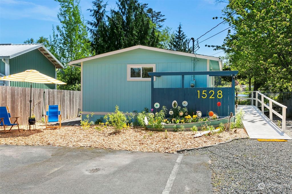 Photo of 1528 154th Street NW, Marysville, WA 98271 (MLS # 2068661)