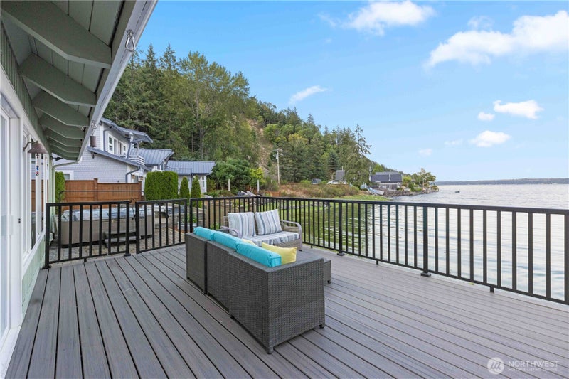 21 NE Belaire Drive