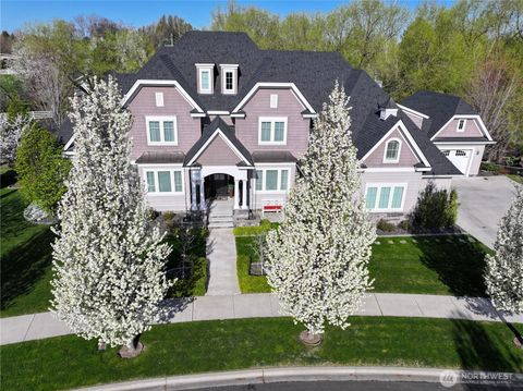 Photo of 2001 Stillwater Drive, Walla Walla, WA 99362 (MLS # 2356064)