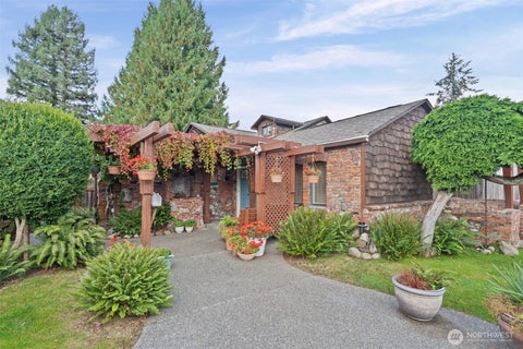 Photo of 1236 S Stevens Street, Tacoma, WA 98405 (MLS # 2574475)