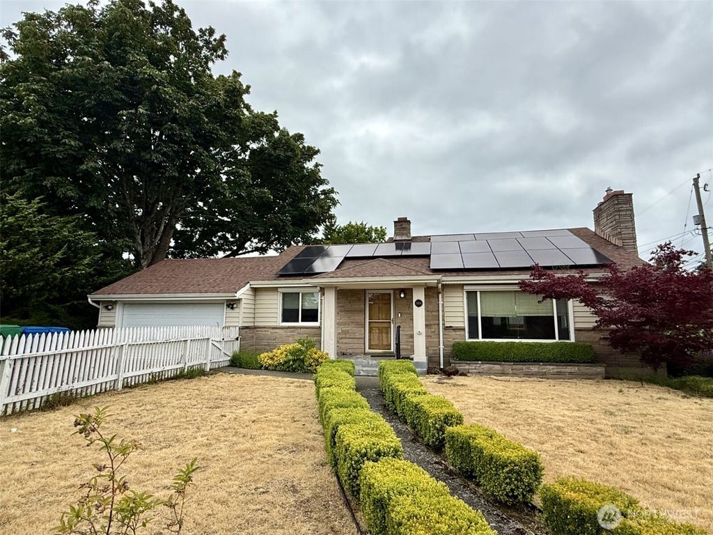 Photo of 5404 SW Dakota Street, Seattle, WA 98116 (MLS # 2397969)