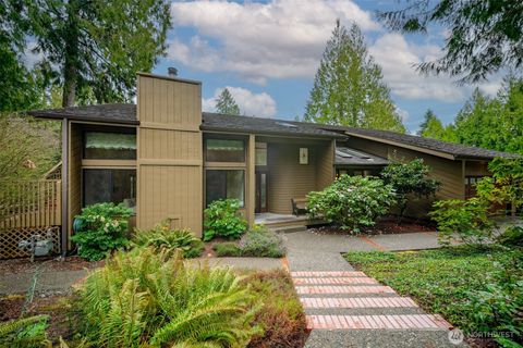 Photo of 6427 Tralee Drive NW, Olympia, WA 98502 (MLS # 2494188)