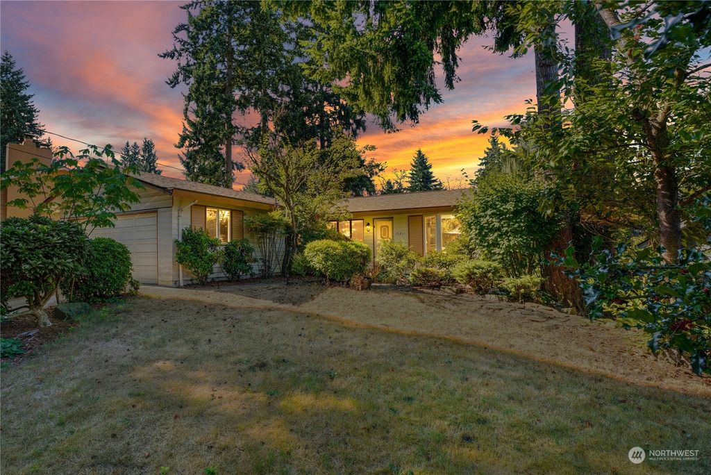 Photo of 15311 NE 7th Place, Bellevue, WA 98007 (MLS # 2146418)