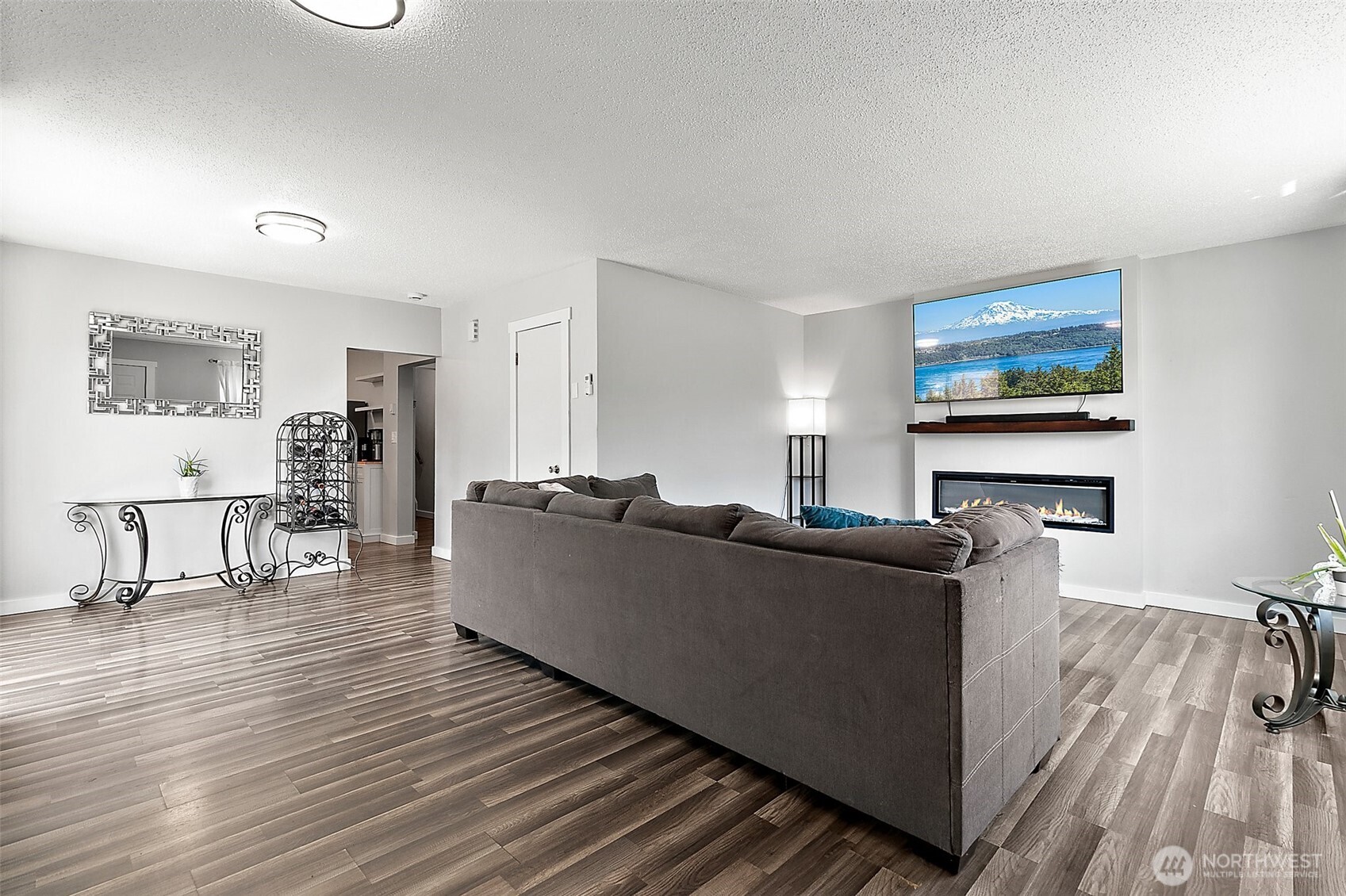 405 Calistoga Street W