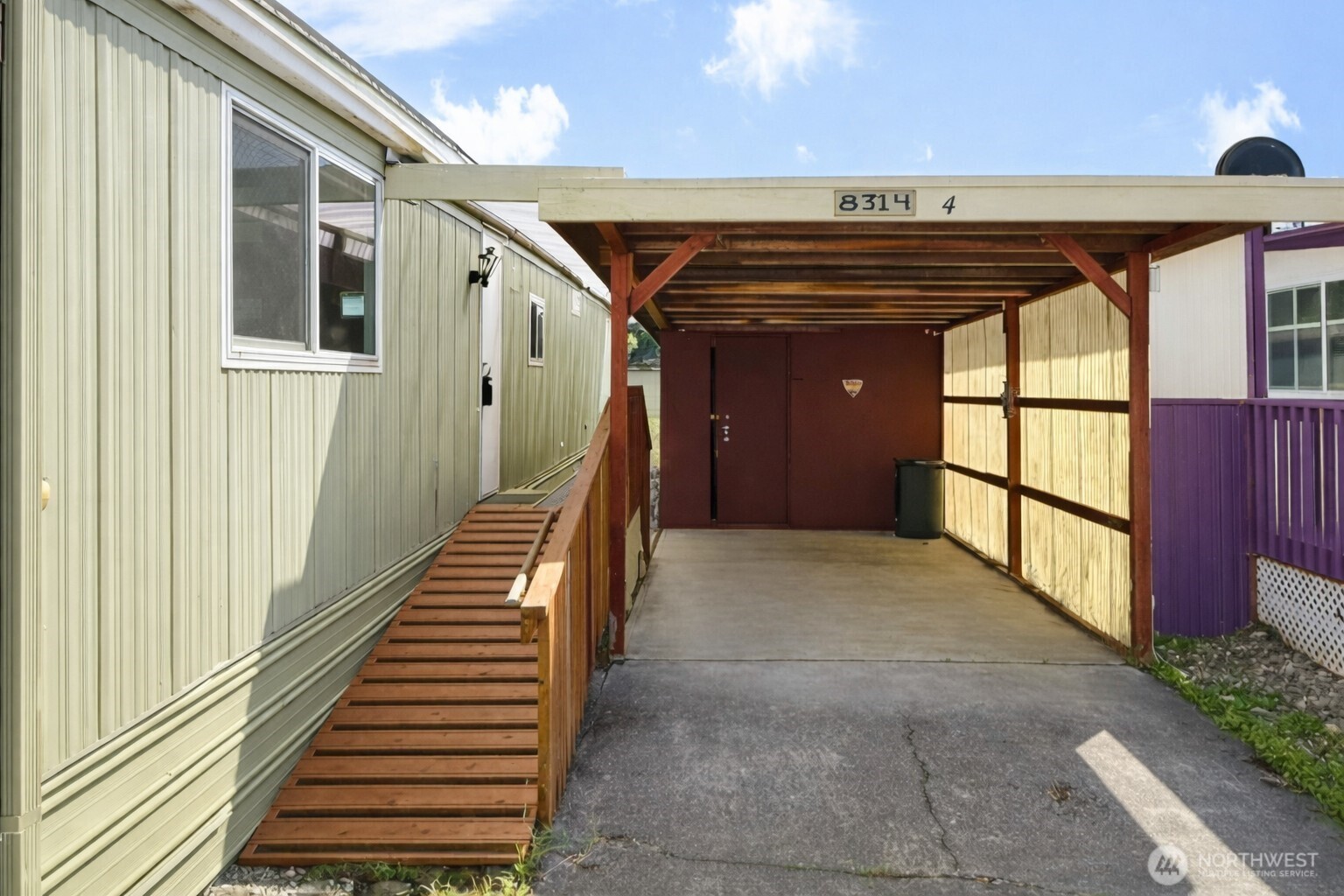 8314 38th Street E 4