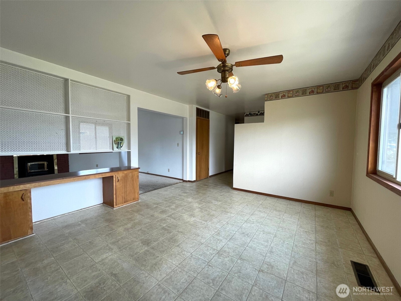 407 S Walnut Street
