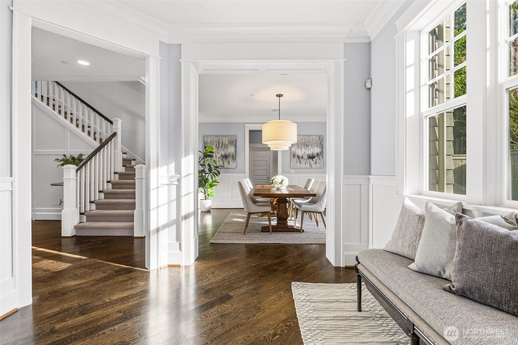 Photo of 1416 105th Avenue SE, Bellevue, WA 98004 (MLS # 2476027)