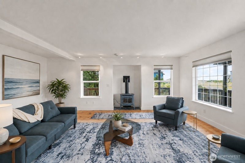 1408 E Ocean Shores Boulevard SW
