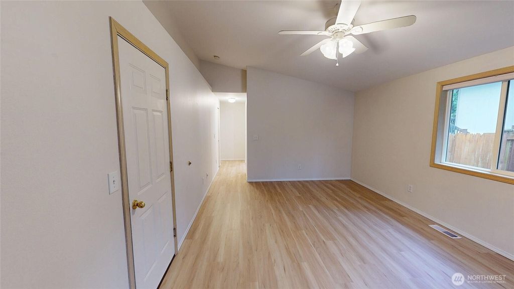 Photo of 1200 N 12th Place, Mount Vernon, WA 98273 (MLS # 2491445)