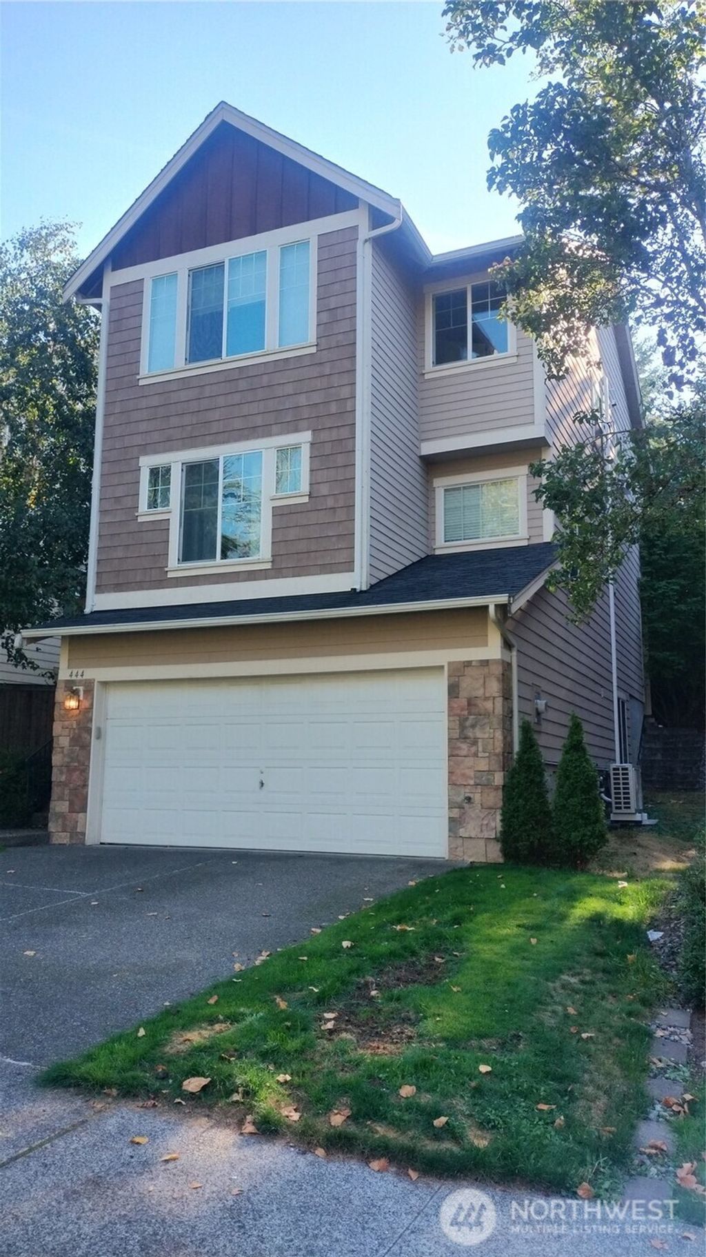 Photo of 444 50th Street SE, Auburn, WA 98092 (MLS # 2441578)