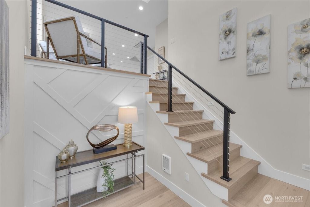 Photo of 4025 NE 172nd Avenue, Redmond, WA 98052 (MLS # 2493182)