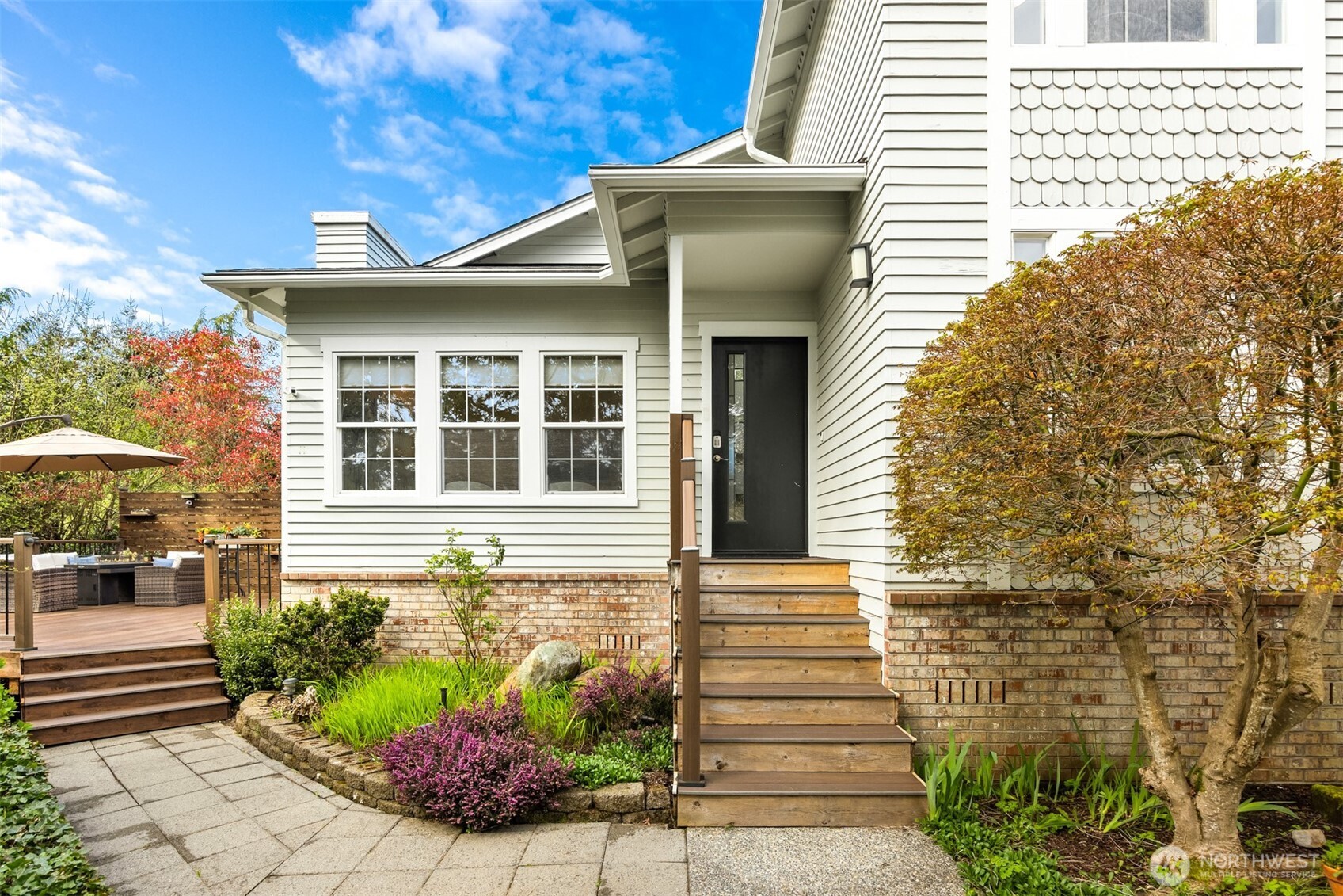 26300 Montera Loop NE
