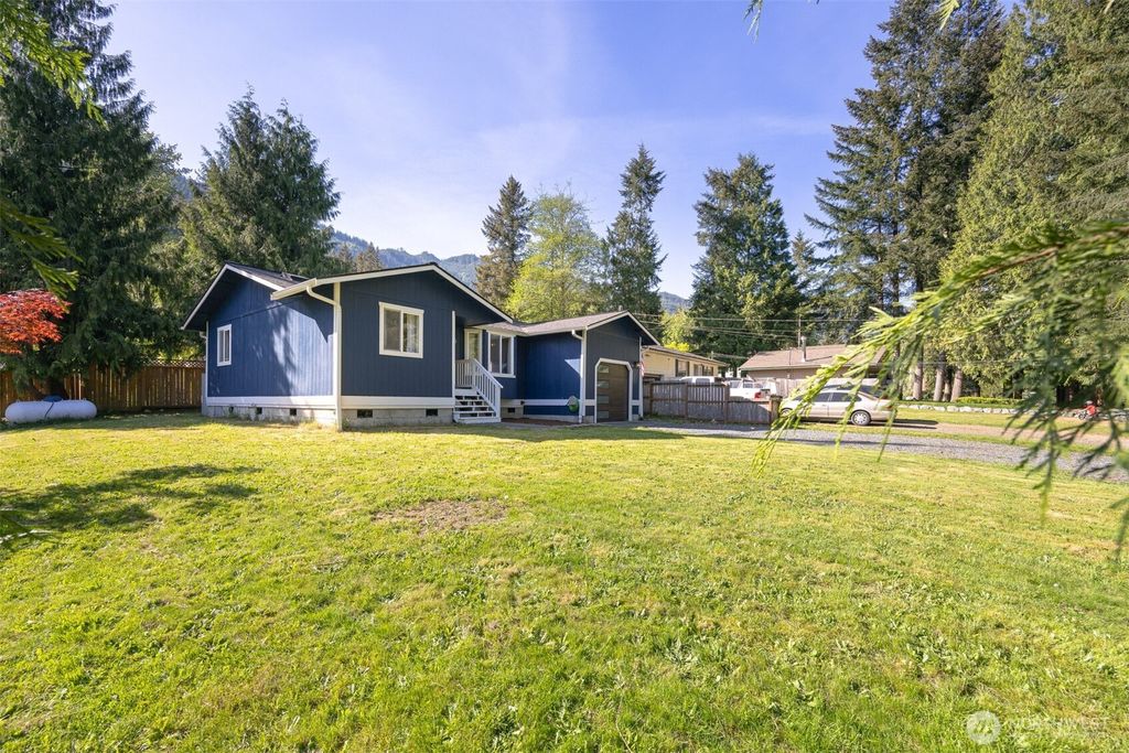 Photo of 405 Rainbow Drive, Sedro Woolley, WA 98284 (MLS # 2518284)