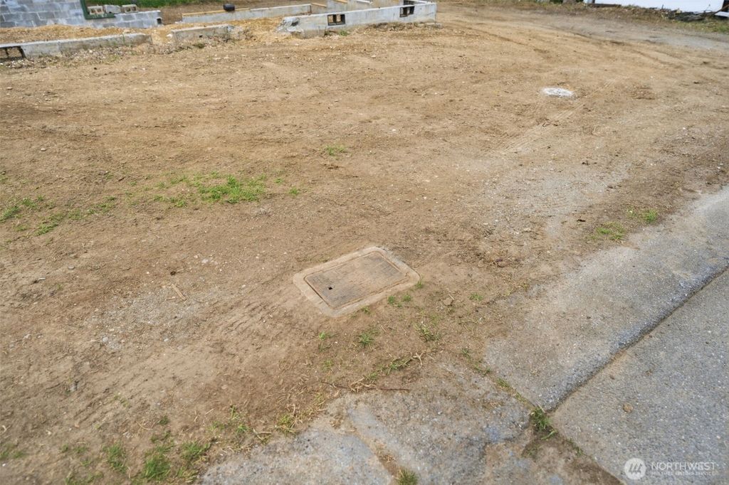 Photo of 1515 73rd Street SE, Everett, WA 98203 (MLS # 2514349)