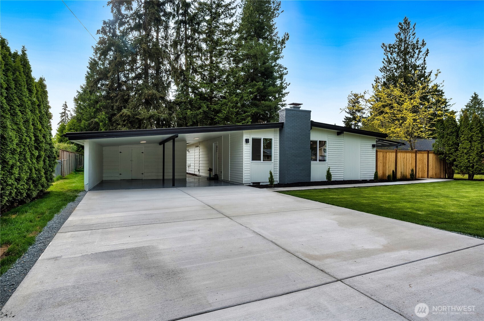8530 45th Drive NE