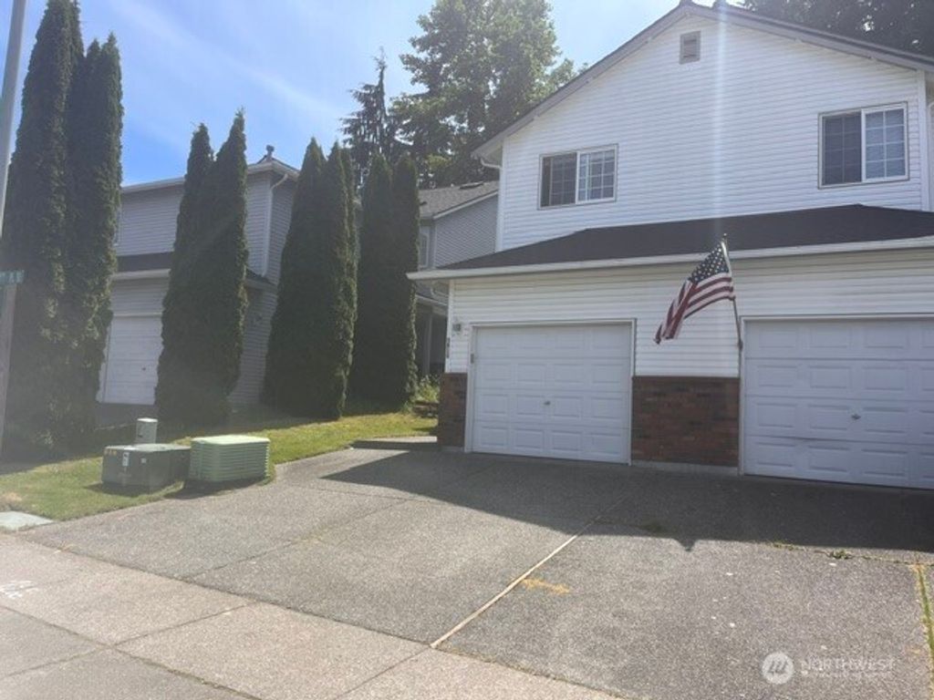 Photo of 5810 137th Place SE, Everett, WA 98208 (MLS # 2525541)