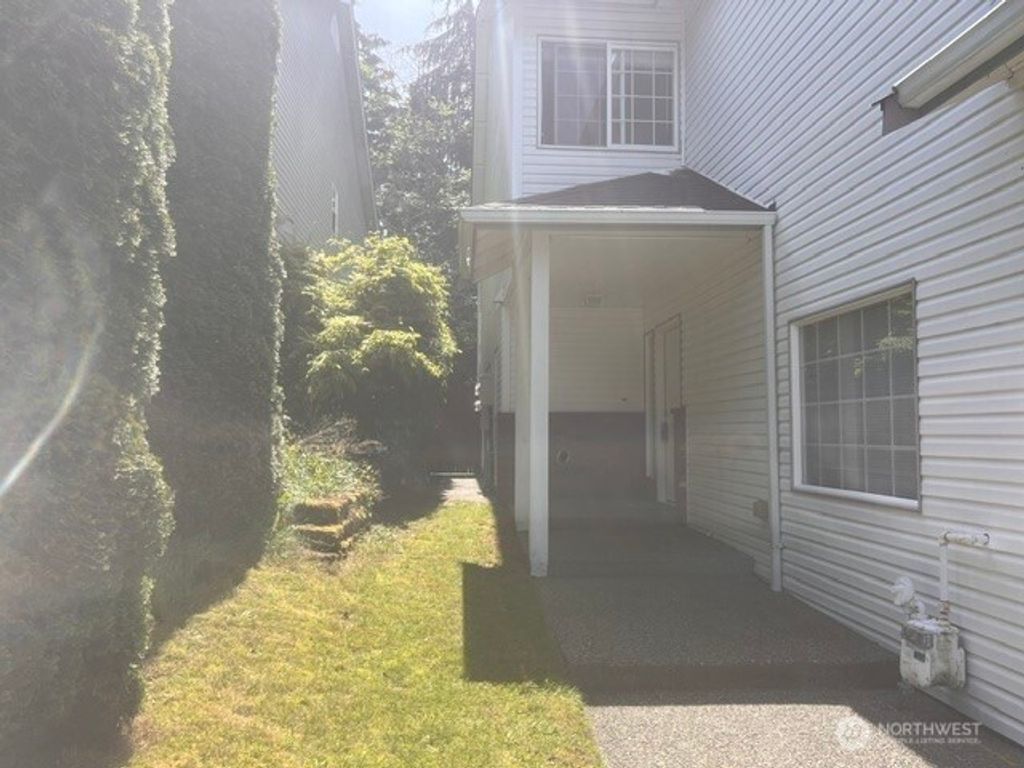 Photo of 5810 137th Place SE, Everett, WA 98208 (MLS # 2525541)