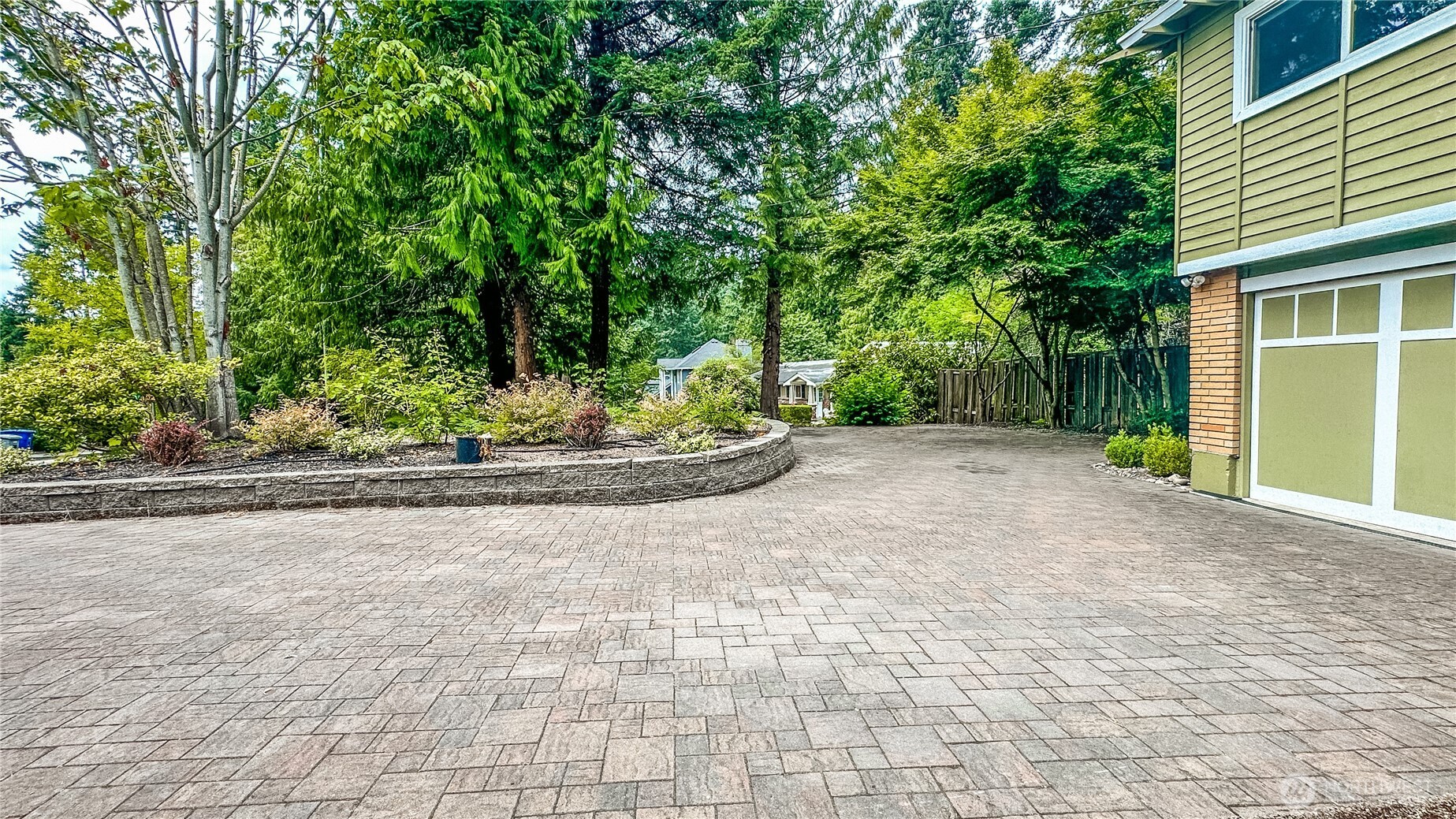 2830 216th Avenue SE