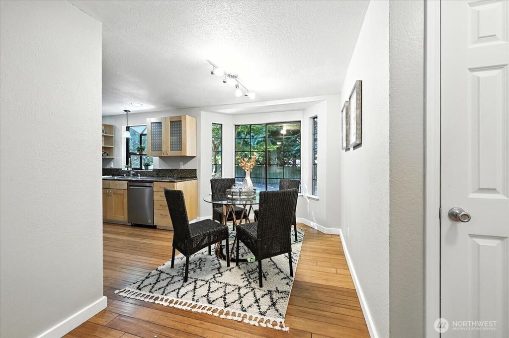Photo of 15230 44th Avenue W, Lynnwood, WA 98087 (MLS # 2407785)