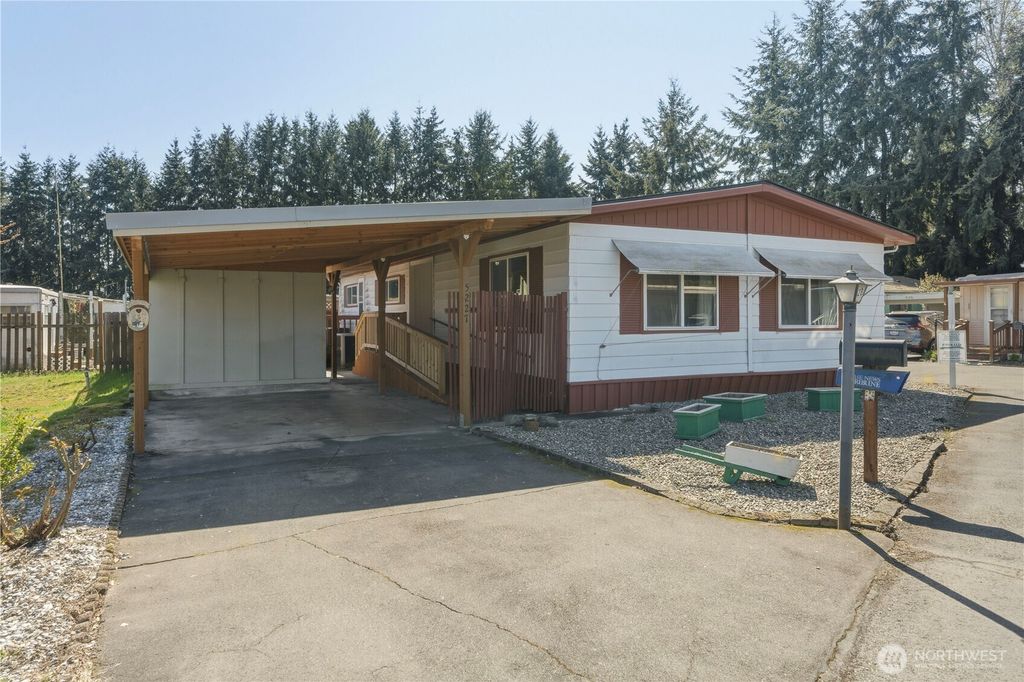 Photo of 5227 71st Avenue Ct E #28, Puyallup, WA 98371 (MLS # 2503749)
