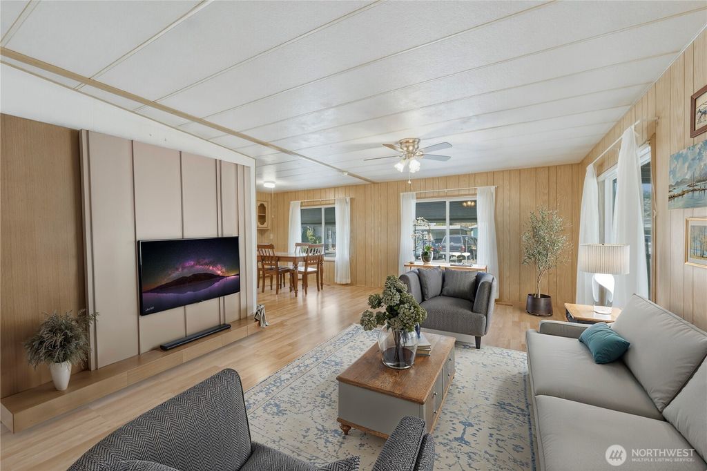 Photo of 5227 71st Avenue Ct E #28, Puyallup, WA 98371 (MLS # 2503749)