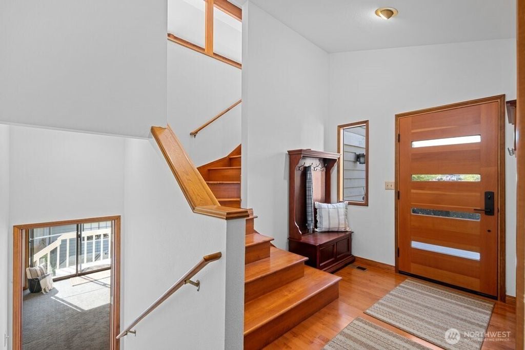 Photo of 902 7th Avenue S, Edmonds, WA 98020 (MLS # 2523524)