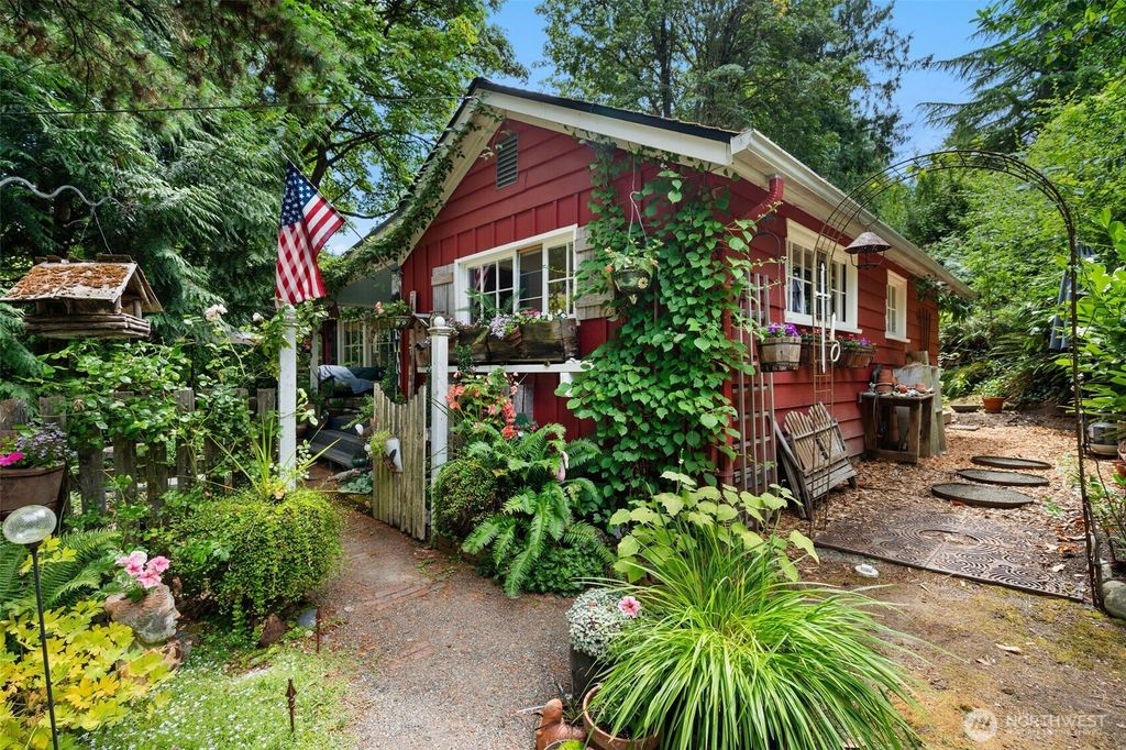 Photo of 4101 SW Orchard Street, Seattle, WA 98136 (MLS # 2408011)