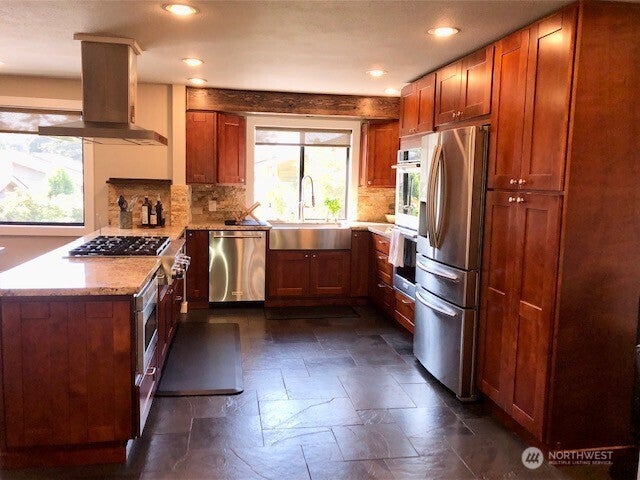Photo of 11426 105th Place NE, Kirkland, WA 98033 (MLS # 2576386)