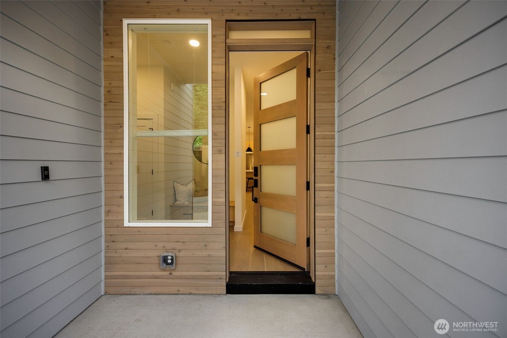 Photo of 8407 NE 137th Street, Kirkland, WA 98034 (MLS # 2583803)