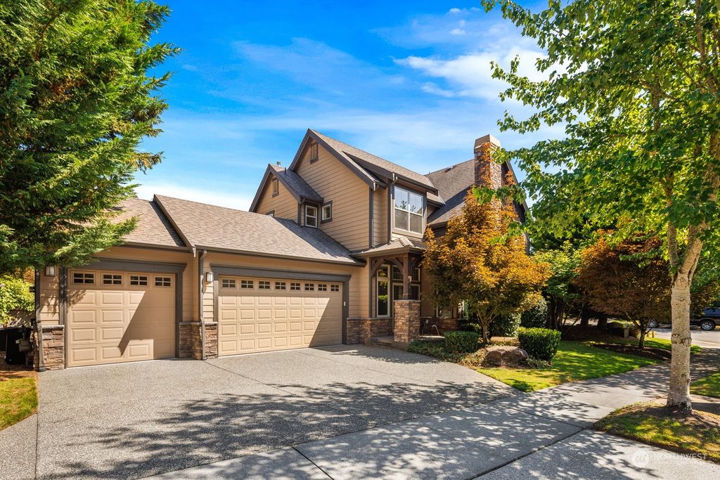 Photo of 25810 SE 30th Street, Sammamish, WA 98075 (MLS # 2274071)