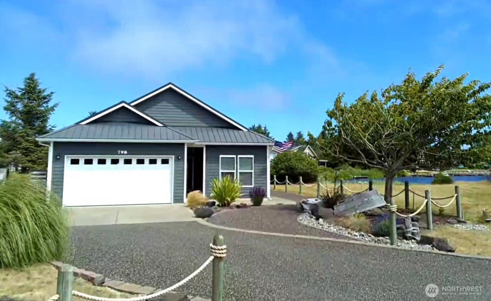 798 Cod Court SW