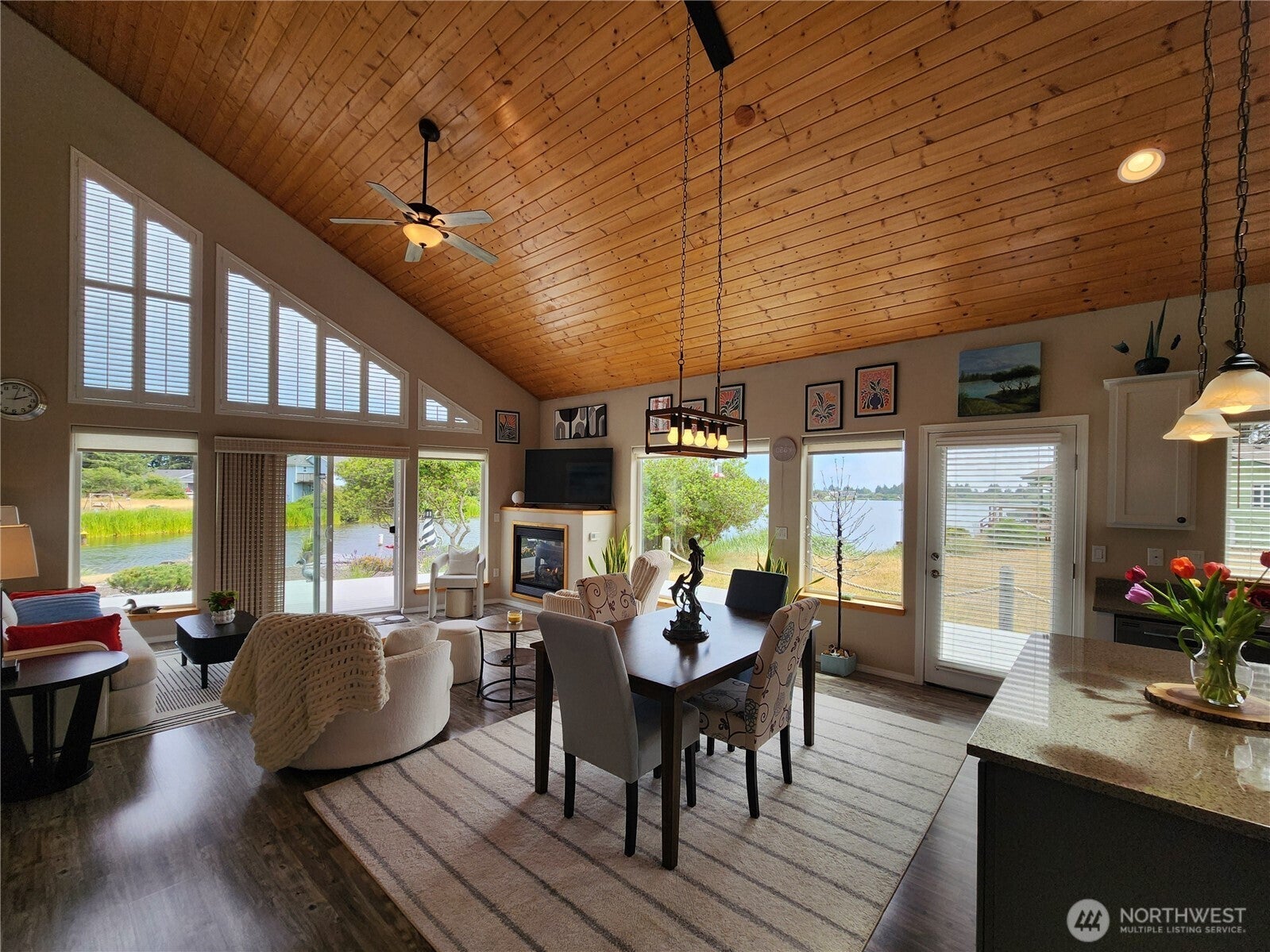 798 Cod Court SW